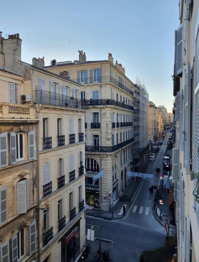 A Rue Sainte - Centre Marseilles